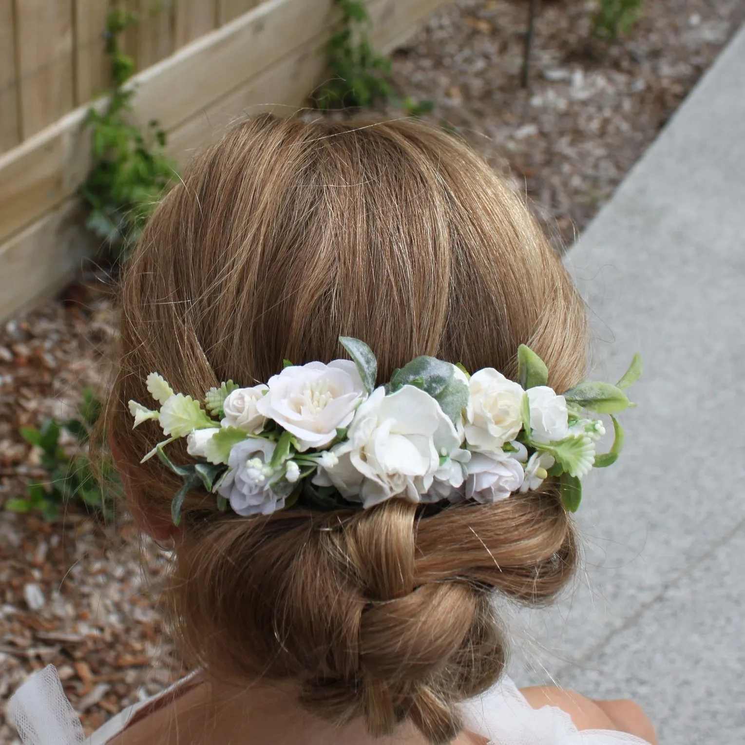 Ava floral comb