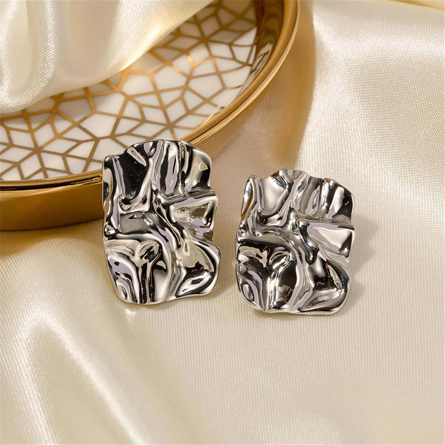 Chunky Gold Rectangle Stud Earrings Statement Hammered Irregular Wrinkle Square Geometric Fold Silver Plated Dangle Drop Earrings for Women Minimalist Prom Party Summer Holiday Trendy Jewelry Gifts