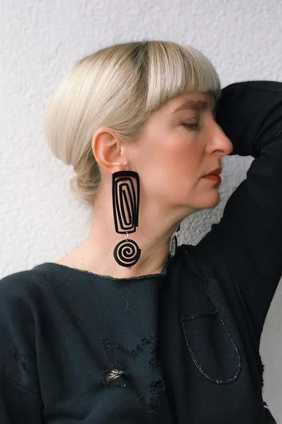 Emeraude Exclamation Mark Earrings