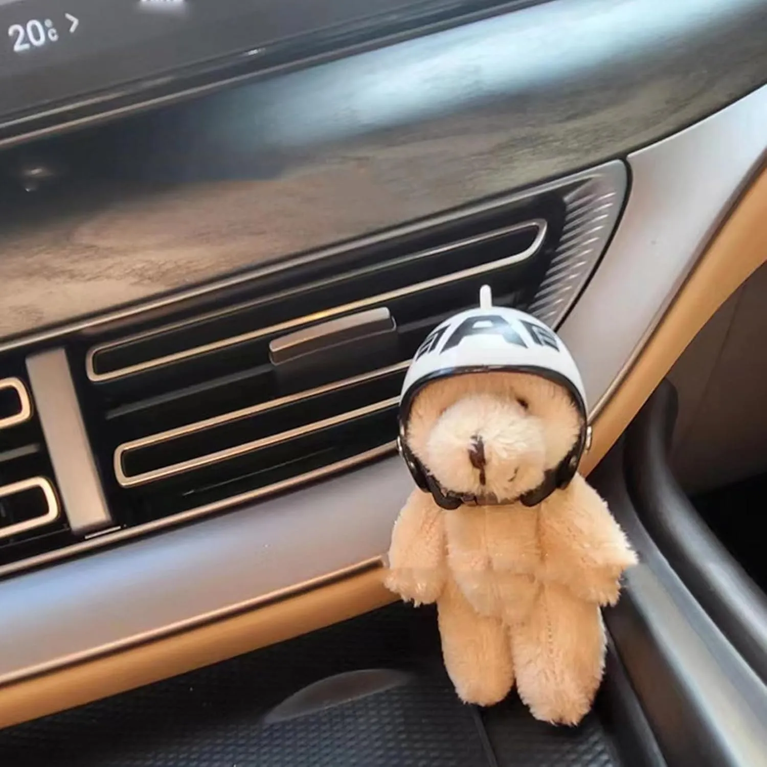 Handmade Helmeted Bear Charm Keychains Lovely Ornament Women Car Keyring Backpack Handbag Charm Pendant Keys Holder