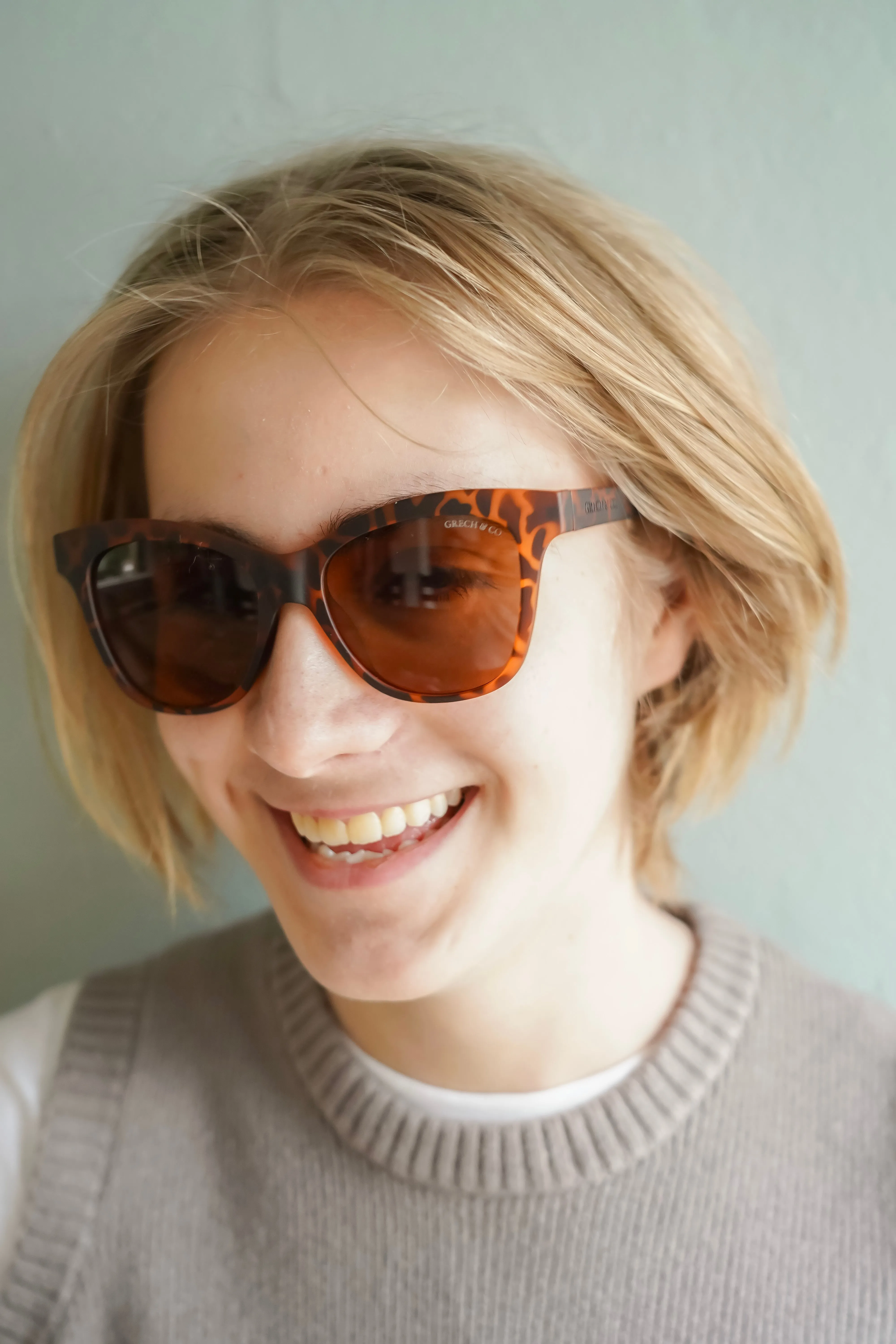 Iconic Wayfarer Ombre  | Polarized Sunglasses | Adult | 15  Y | Mauve Rose Ombre
