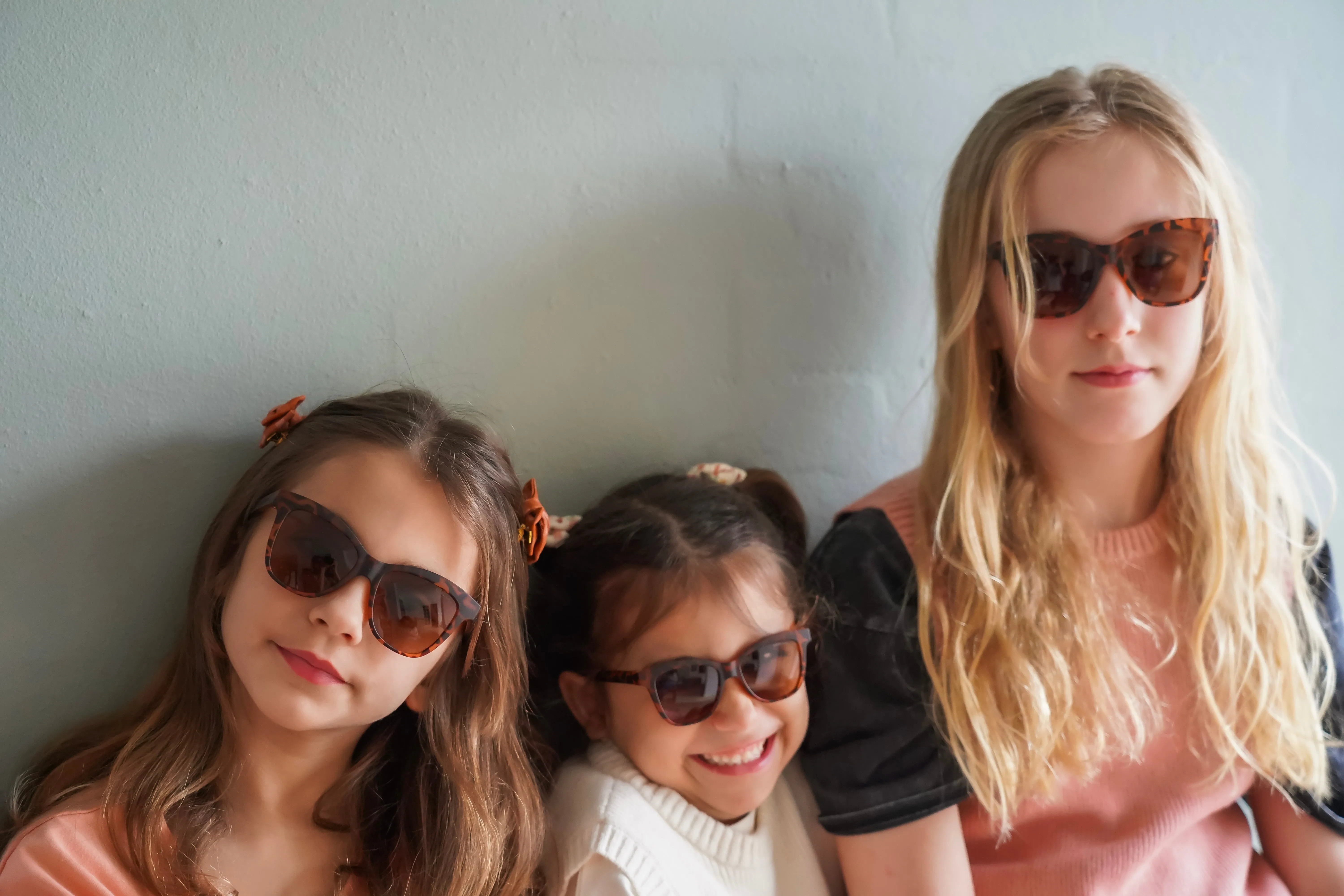 Iconic Wayfarer Ombre  | Polarized Sunglasses | Adult | 15  Y | Mauve Rose Ombre
