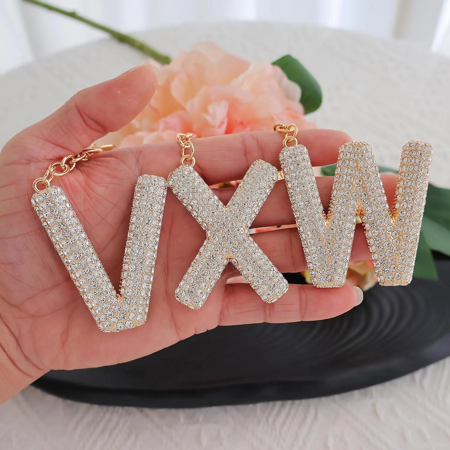 Initial Keychain For Women Letter Keychain A-Z Gift For Girl Cute Bling Rhinestone Tassel Key Chains Charm For Bag Backpack