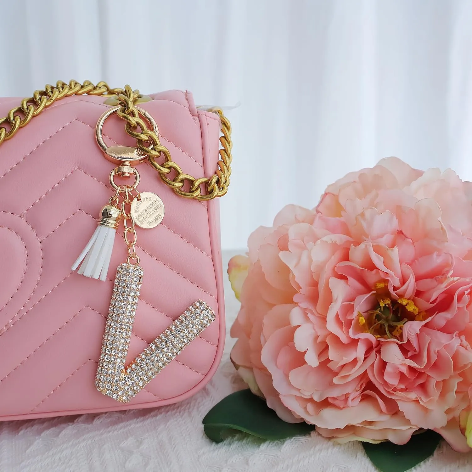 Initial Keychain For Women Letter Keychain A-Z Gift For Girl Cute Bling Rhinestone Tassel Key Chains Charm For Bag Backpack