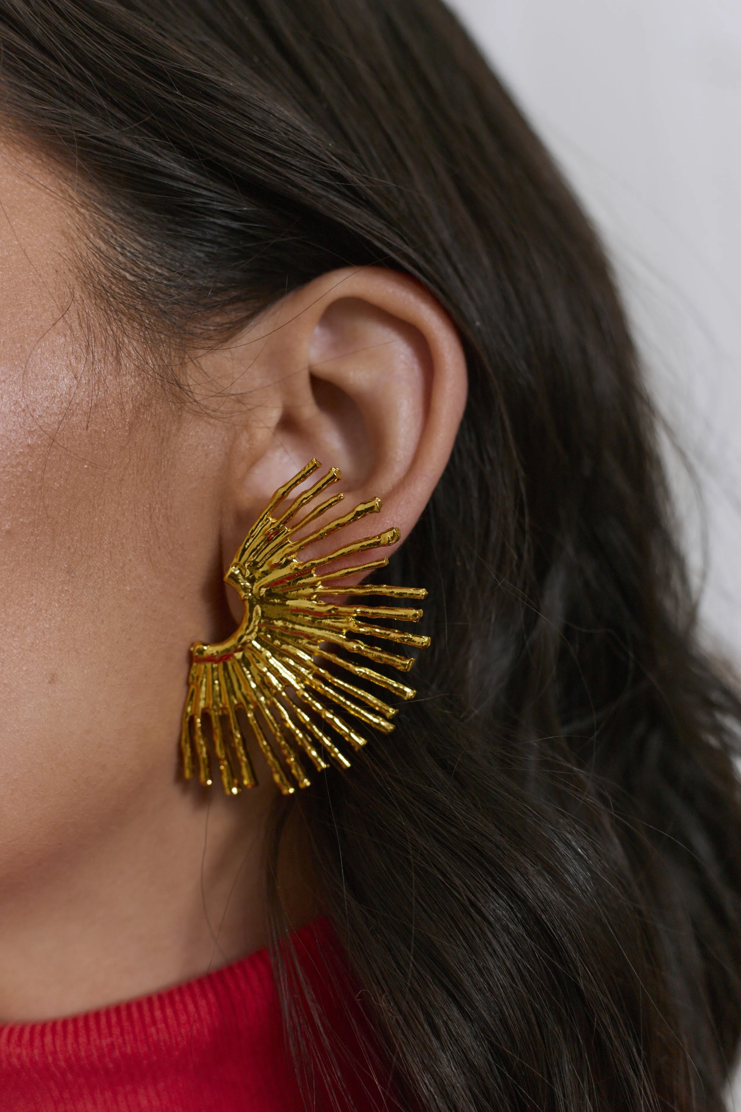 Pretty On Point Sunburst Earrings - Gold