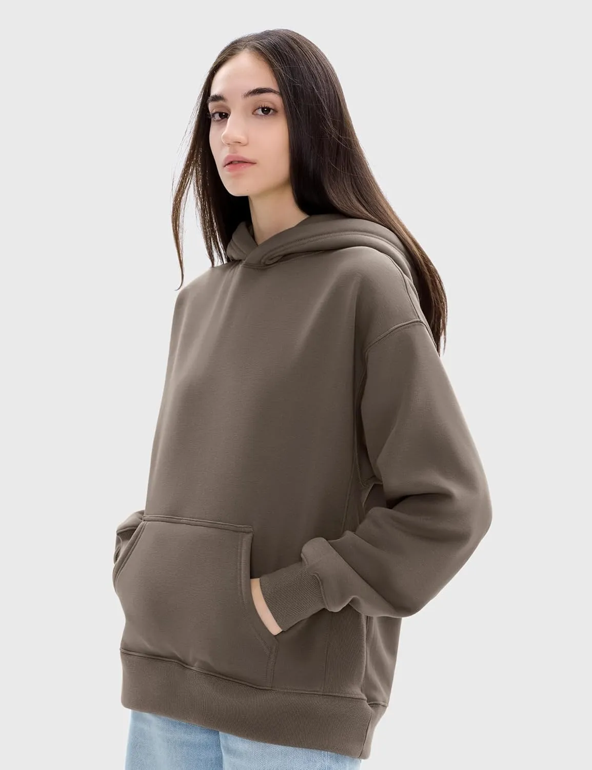 PUMIEY Womens Oversized Hoodies Cozy Fleece Sweatshirt with Pocket Long Sleeve Outfits Tops Fall Fashion 2024