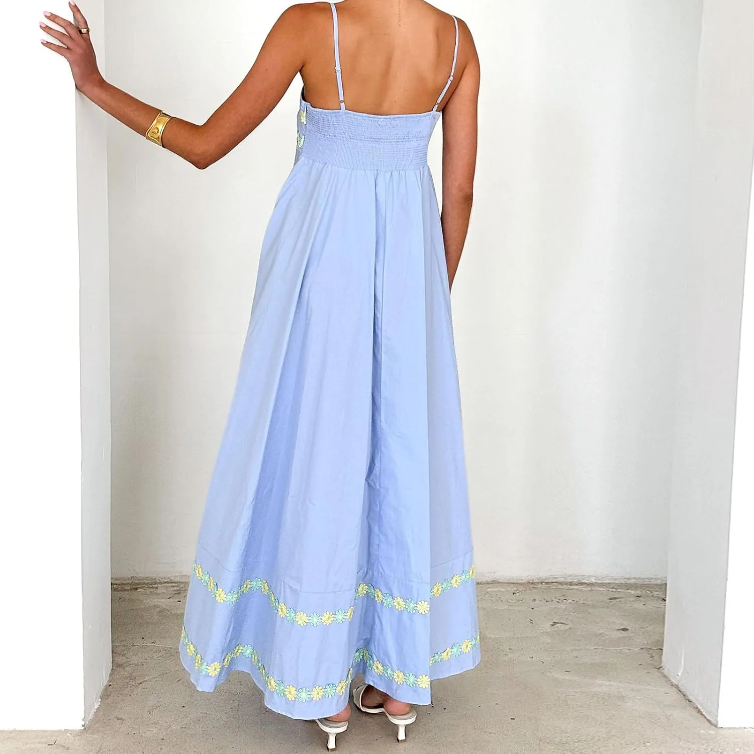 Women Spaghetti Strap Boho Maxi Dress Floral Square Neck Backless Long Dress Summer A Line Flowy Beach Sundress