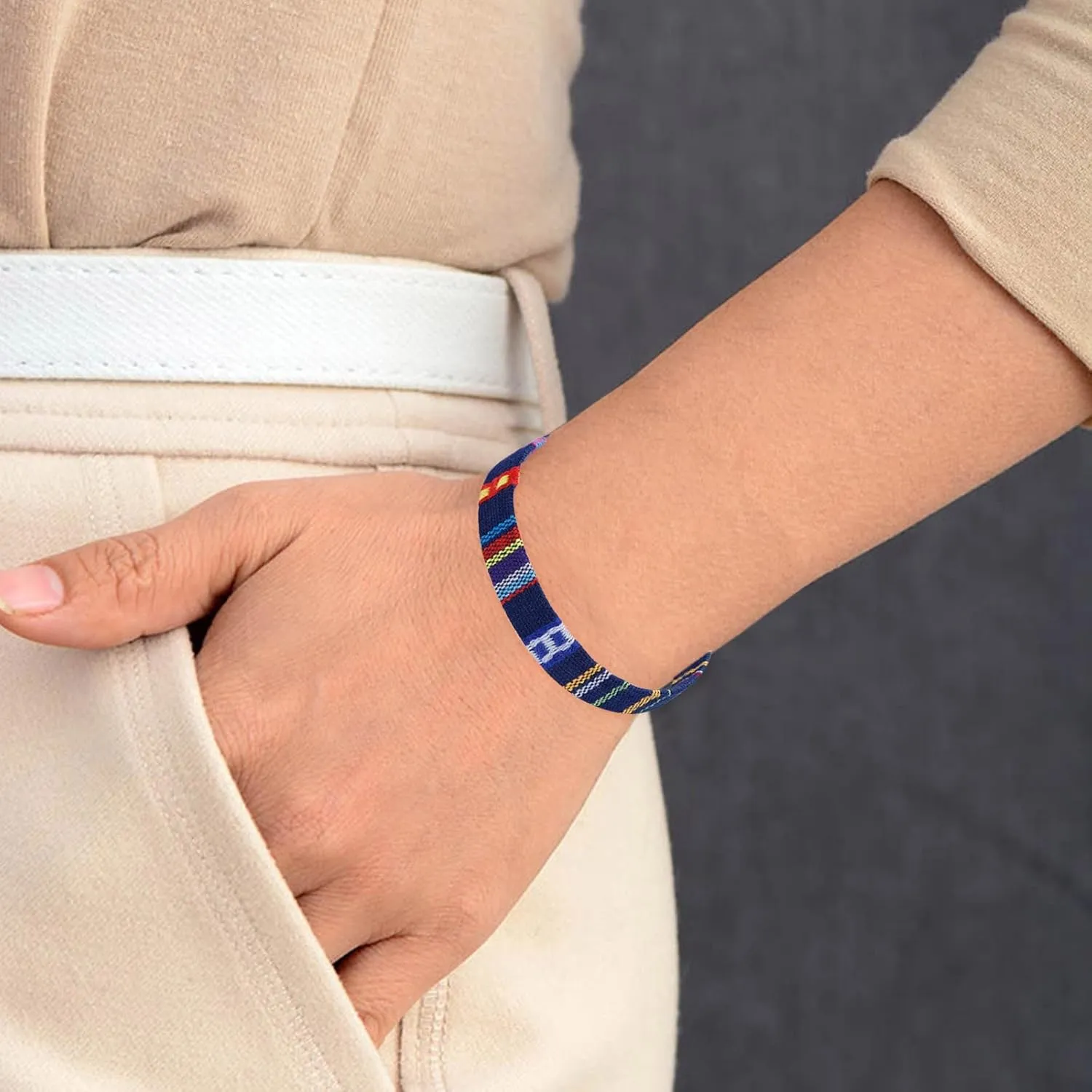 Women Teen Girls Link Bracelets 1PC Color Rope Woven Bracelet Adjustable Boho Surfer Bracelet For Men Women Thin String Rope Handmade Beach Bracelet Colorful Friendship Bangle- Boy Girl Bracelet