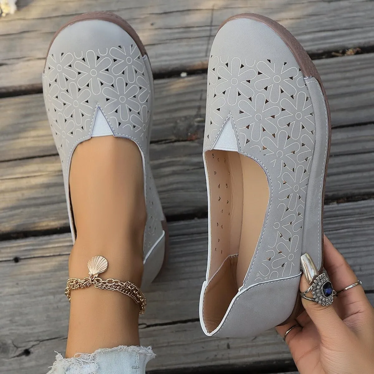 Women's Floral Ballet Flat Flats Shoes Slip On Flowers Round Toe Casual Dress Hollow Hole Summer Comfortable Work Office PU Leather Fashion Trendy Lazy with Eyelets Loafers