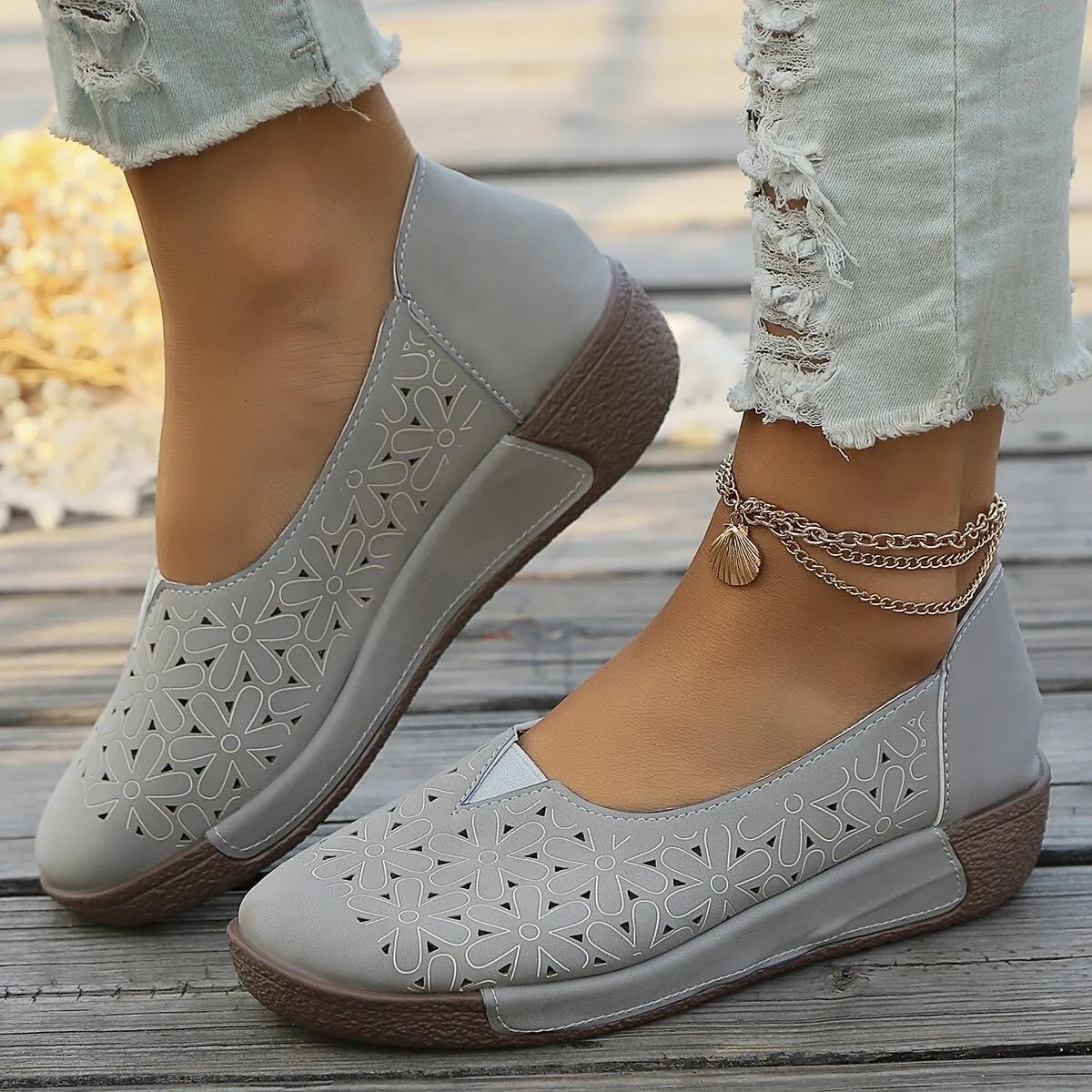 Women's Floral Ballet Flat Flats Shoes Slip On Flowers Round Toe Casual Dress Hollow Hole Summer Comfortable Work Office PU Leather Fashion Trendy Lazy with Eyelets Loafers